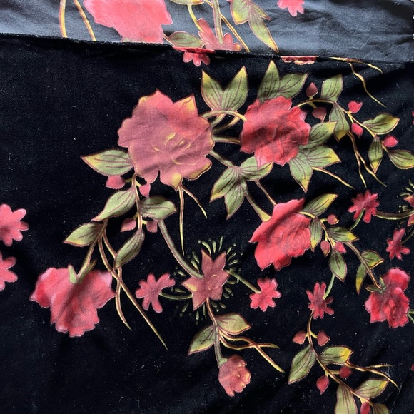 Boho Black Velvet & Roses Kimono/Topper/Shawl - Picture 6 of 8